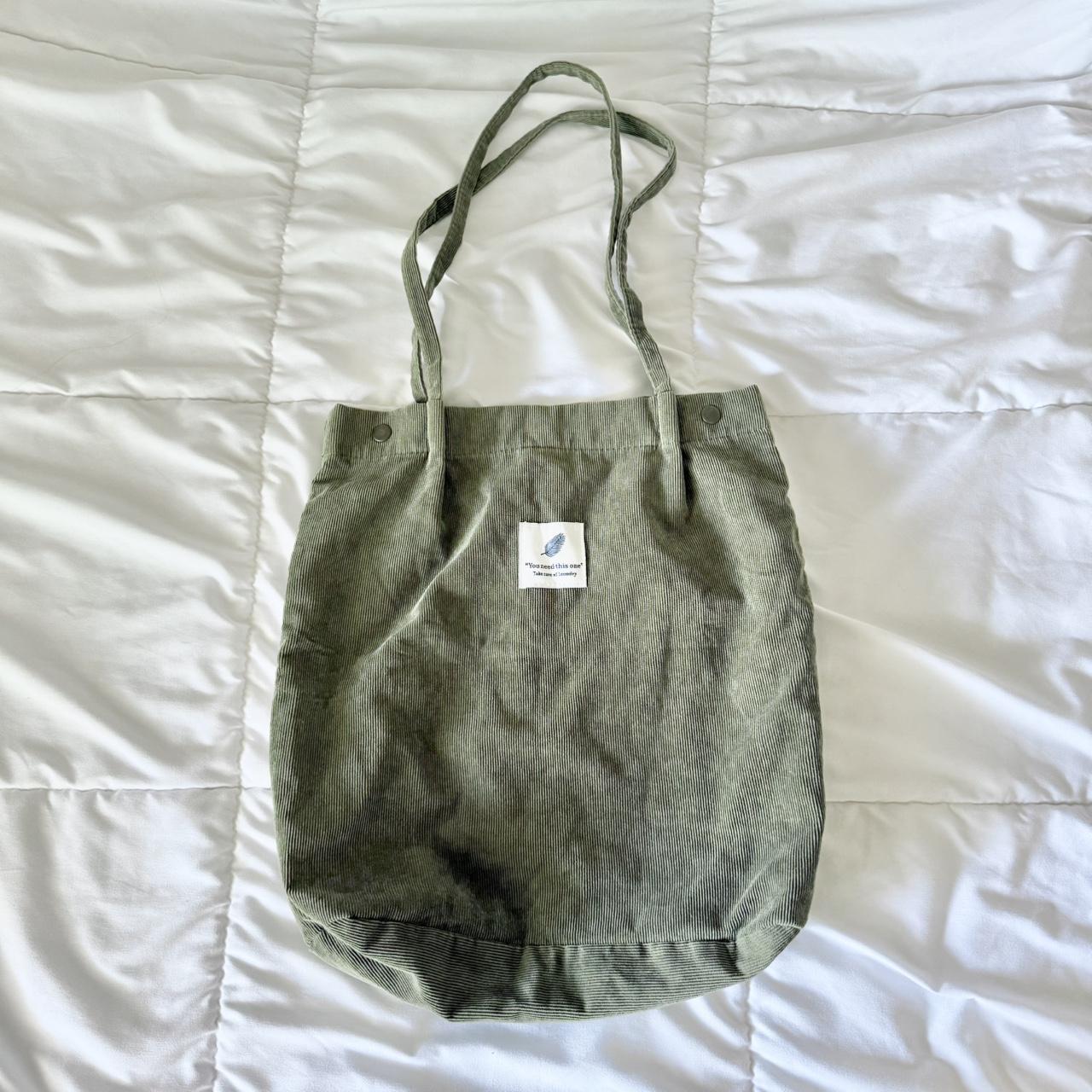 item listed by pekoecharms