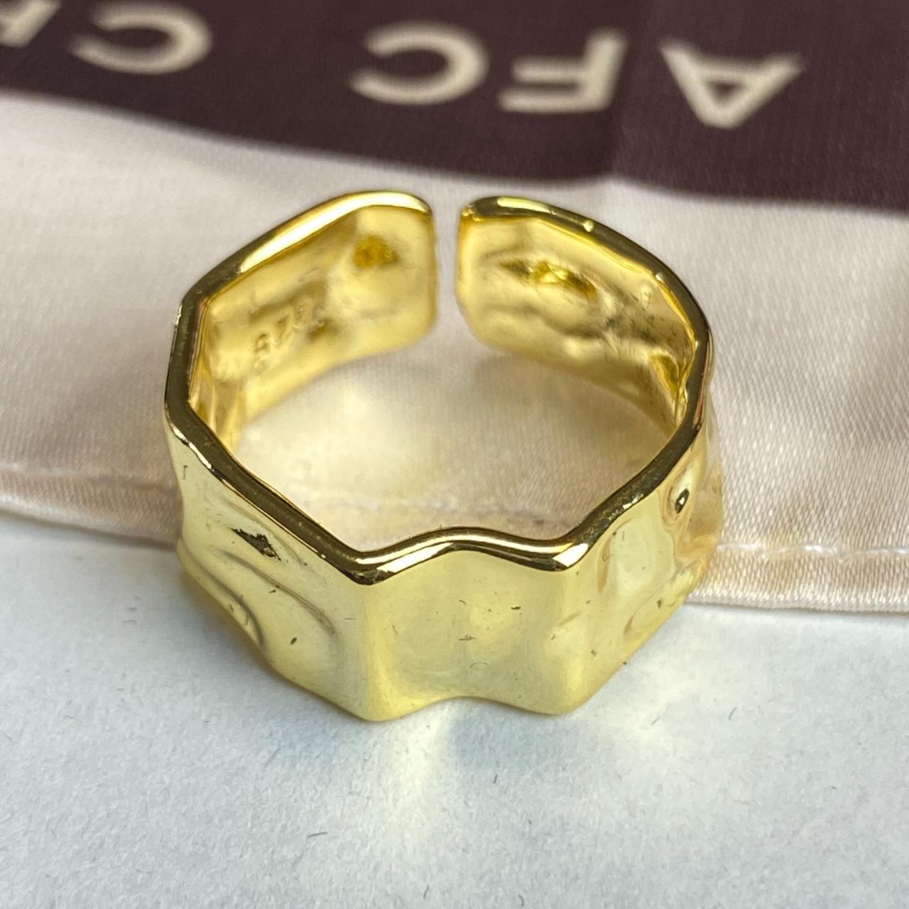 item listed by takertdw4651
