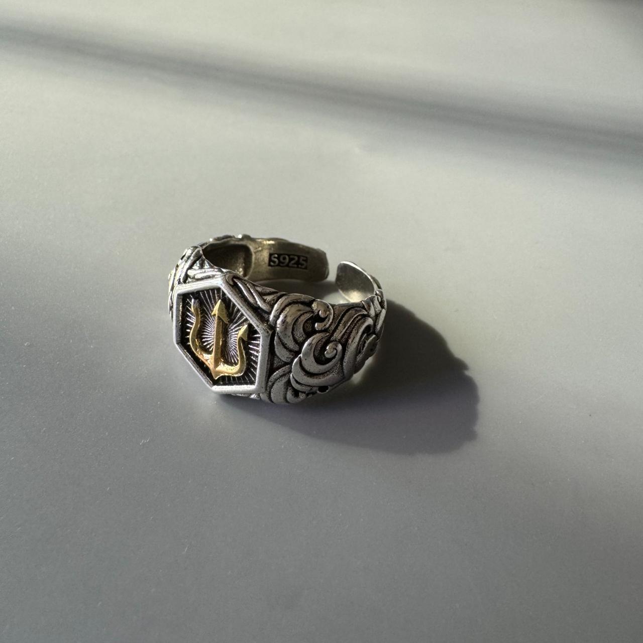 y2k Vintage Rings for Men and Women Free Size... - Depop