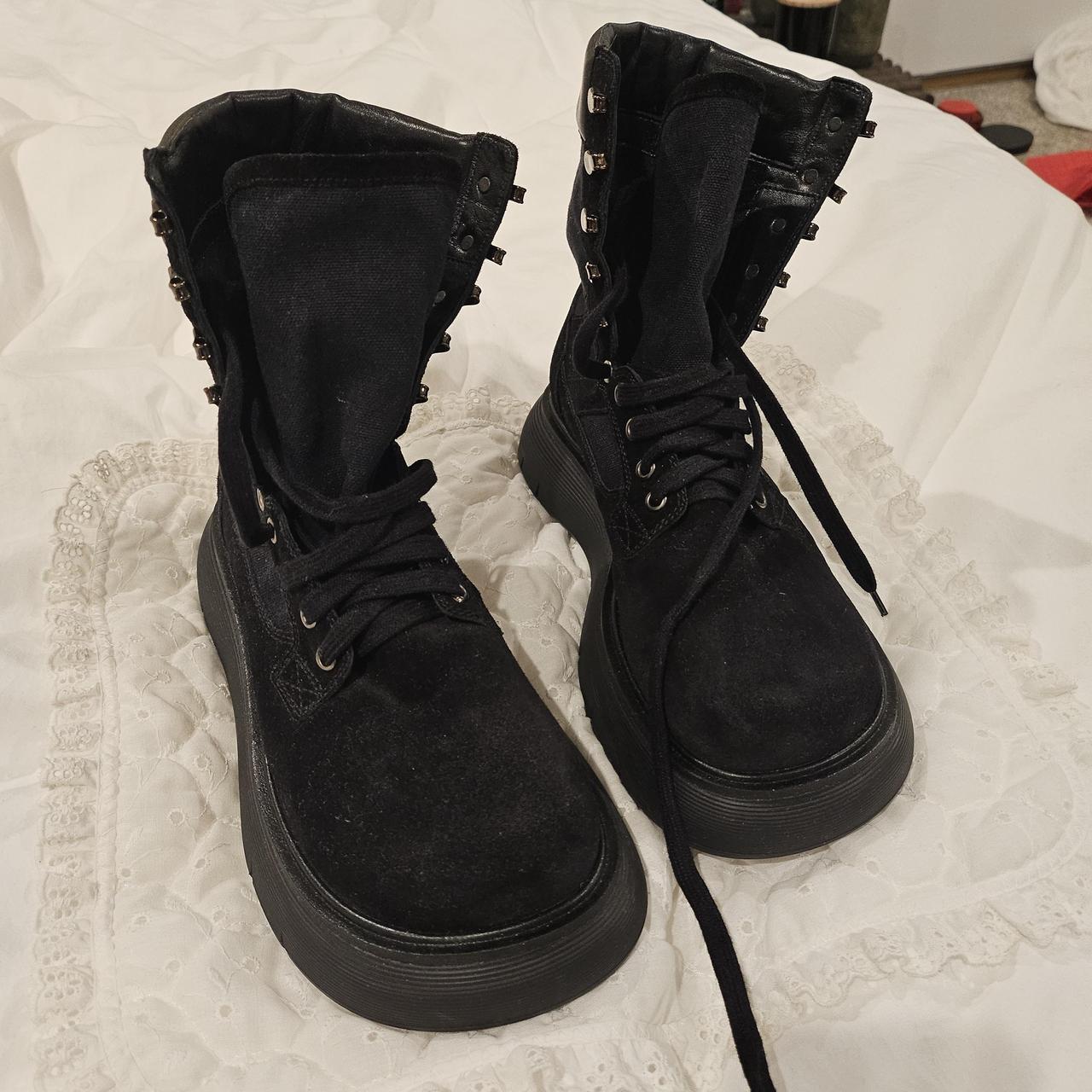 Khaire combat boots - Depop