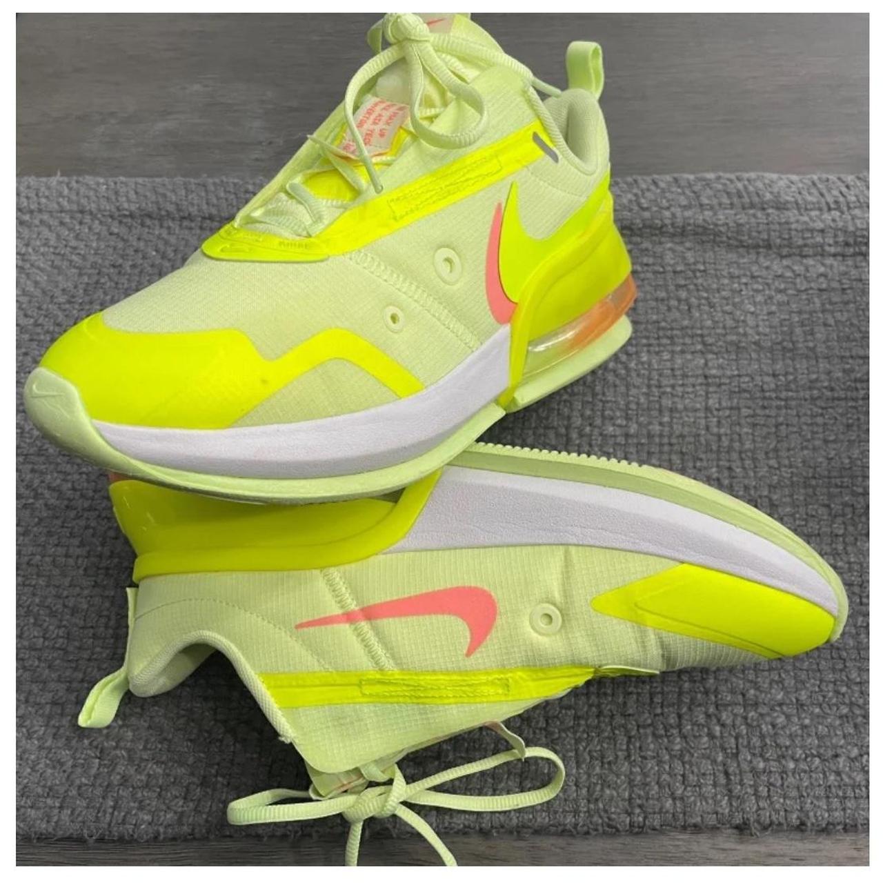 Nike Womens Air Max Up Volt Atomic Pink