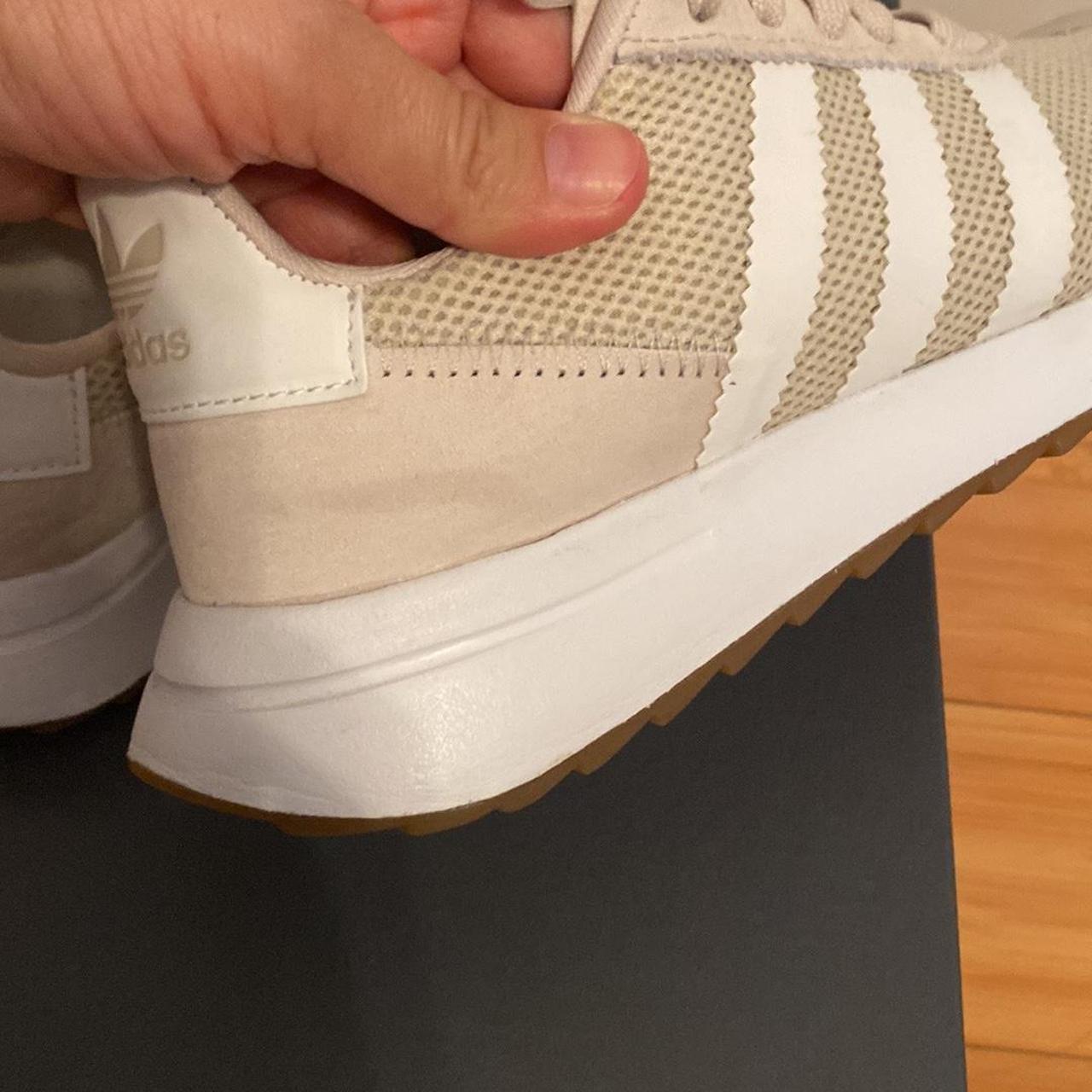 Adidas flashback hot sale sneaker tan