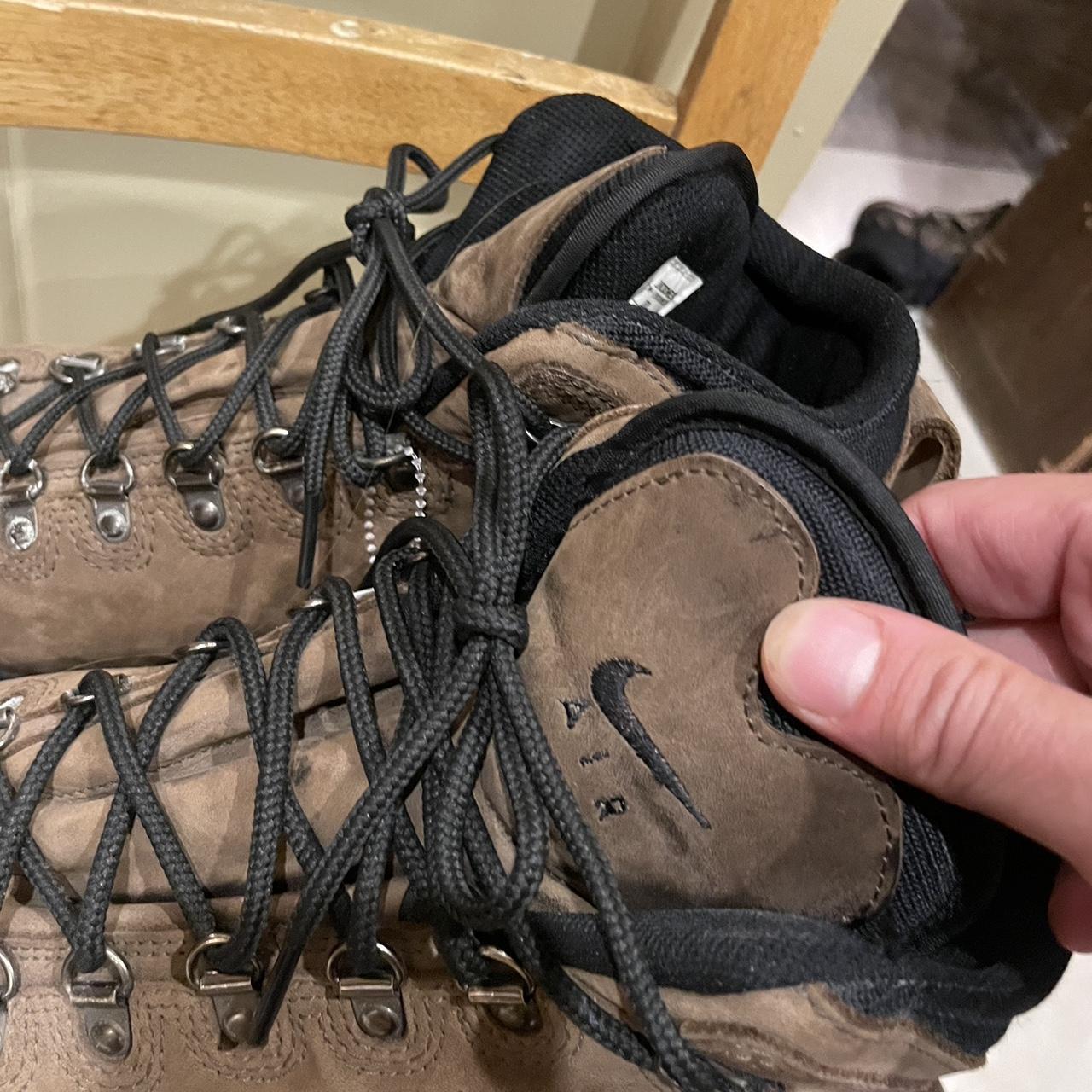 acg nike hiking boots