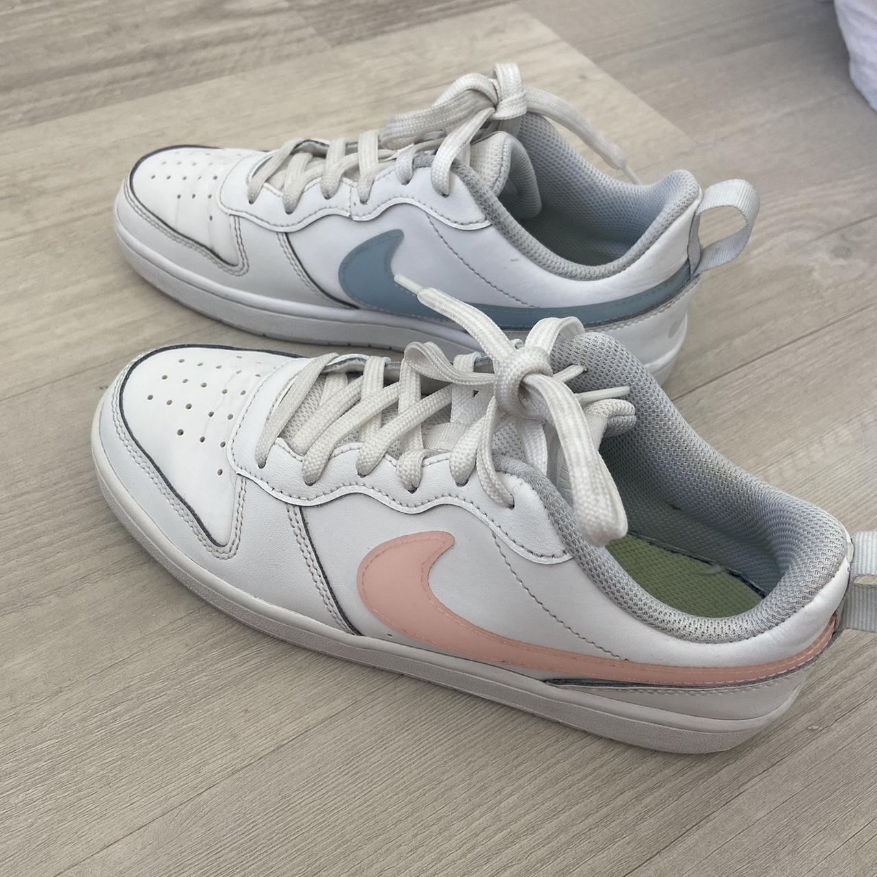 nikes blue and pink