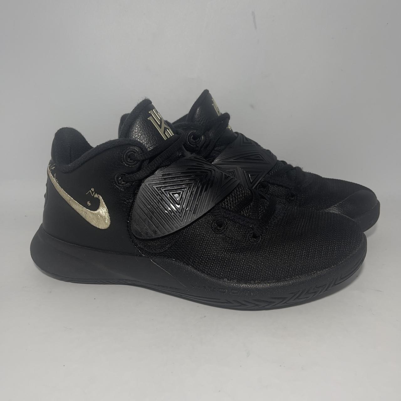 Kyrie flytrap cheap black metallic gold