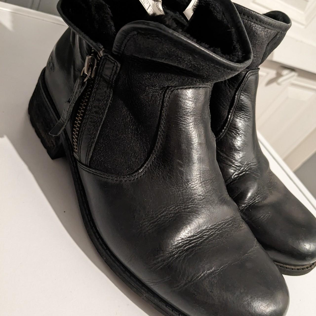 high black uggs