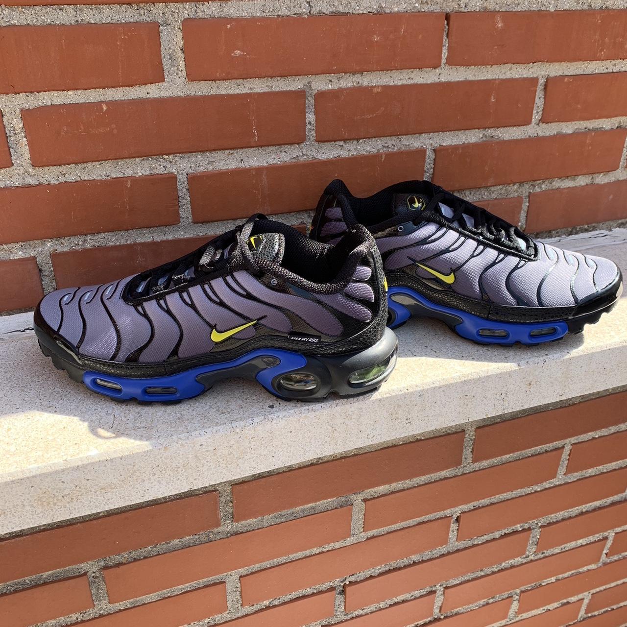 tn kiss my airs foot locker