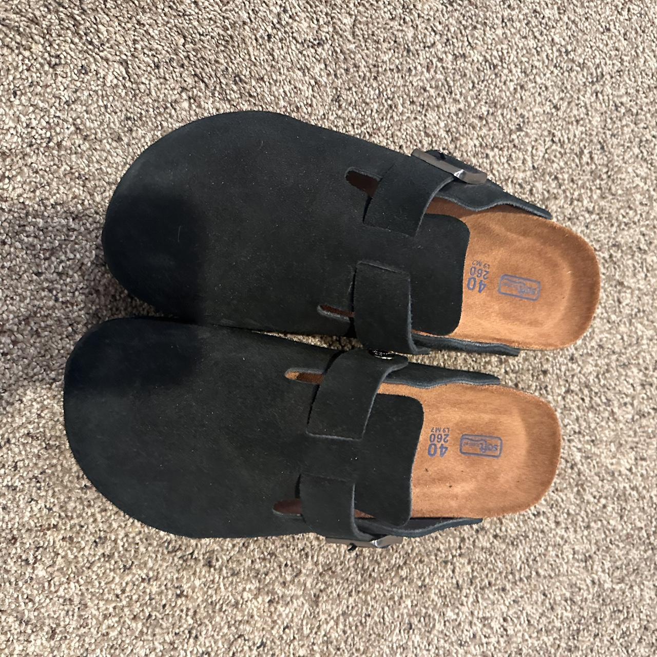 Birkenstock clogs worn twice size 7 men - Depop