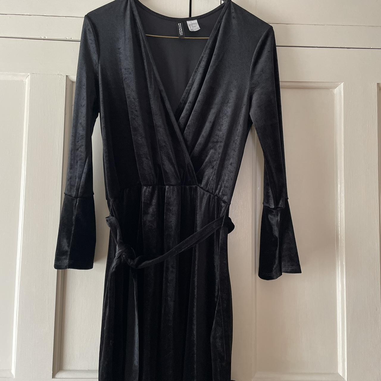 H&m velvet 2024 wrap dress