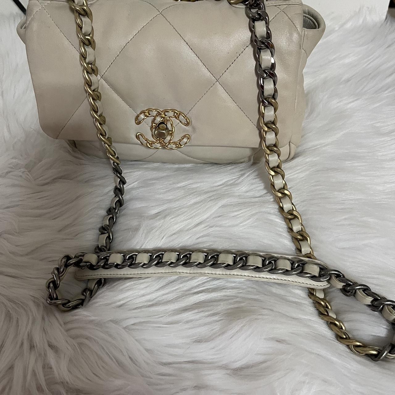 Depop chanel online bag