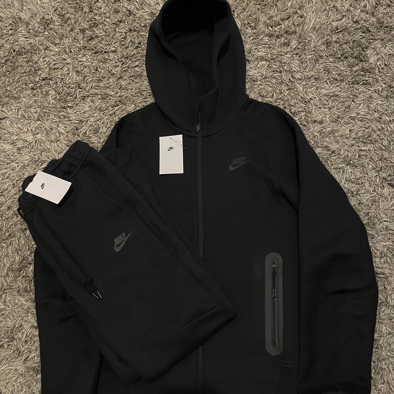mens tracksuits nike tech