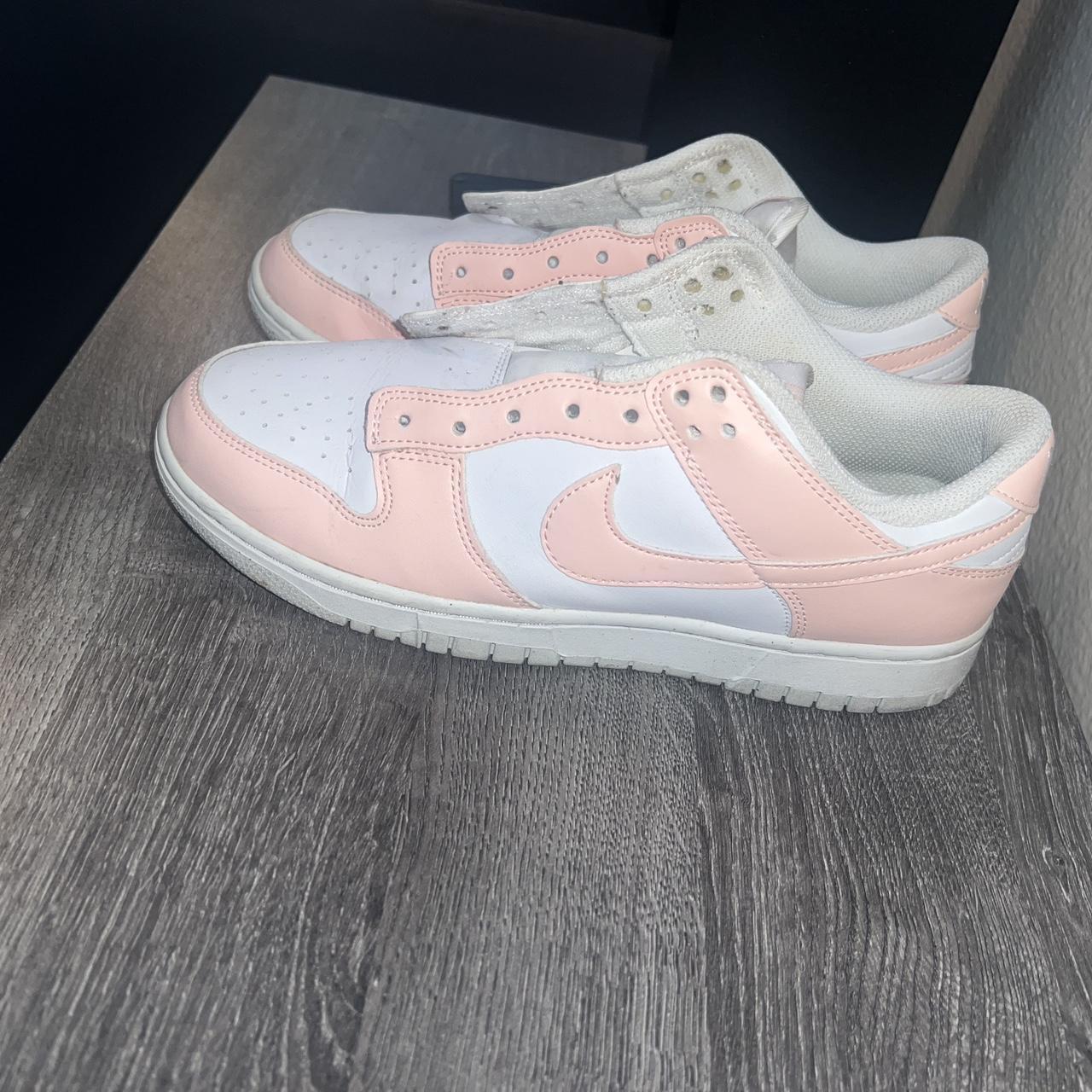 Baby pink nike on sale trainers