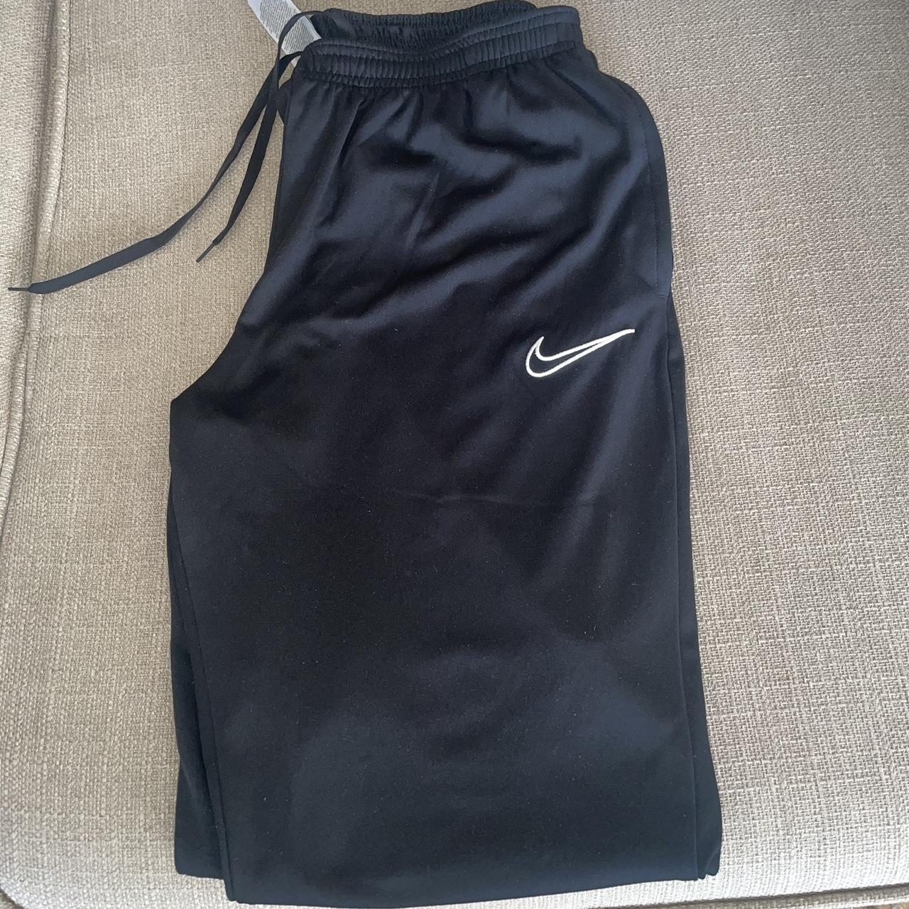 Nike joggers Dri Fit - Depop