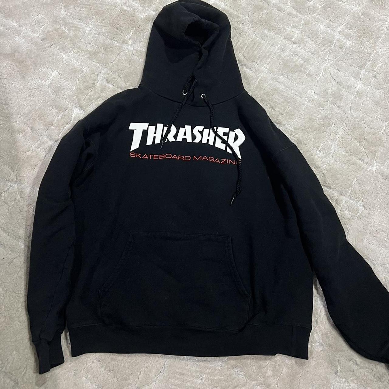 Thrasher Women's Black and Red Hoodie (2)