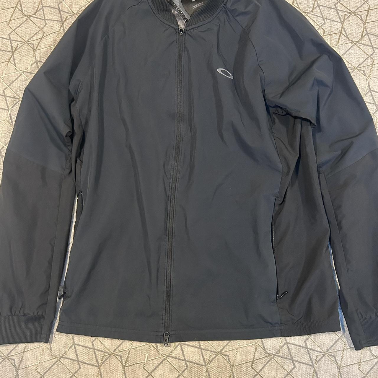 Men’s Oakley Windbreaker Jacket purchases