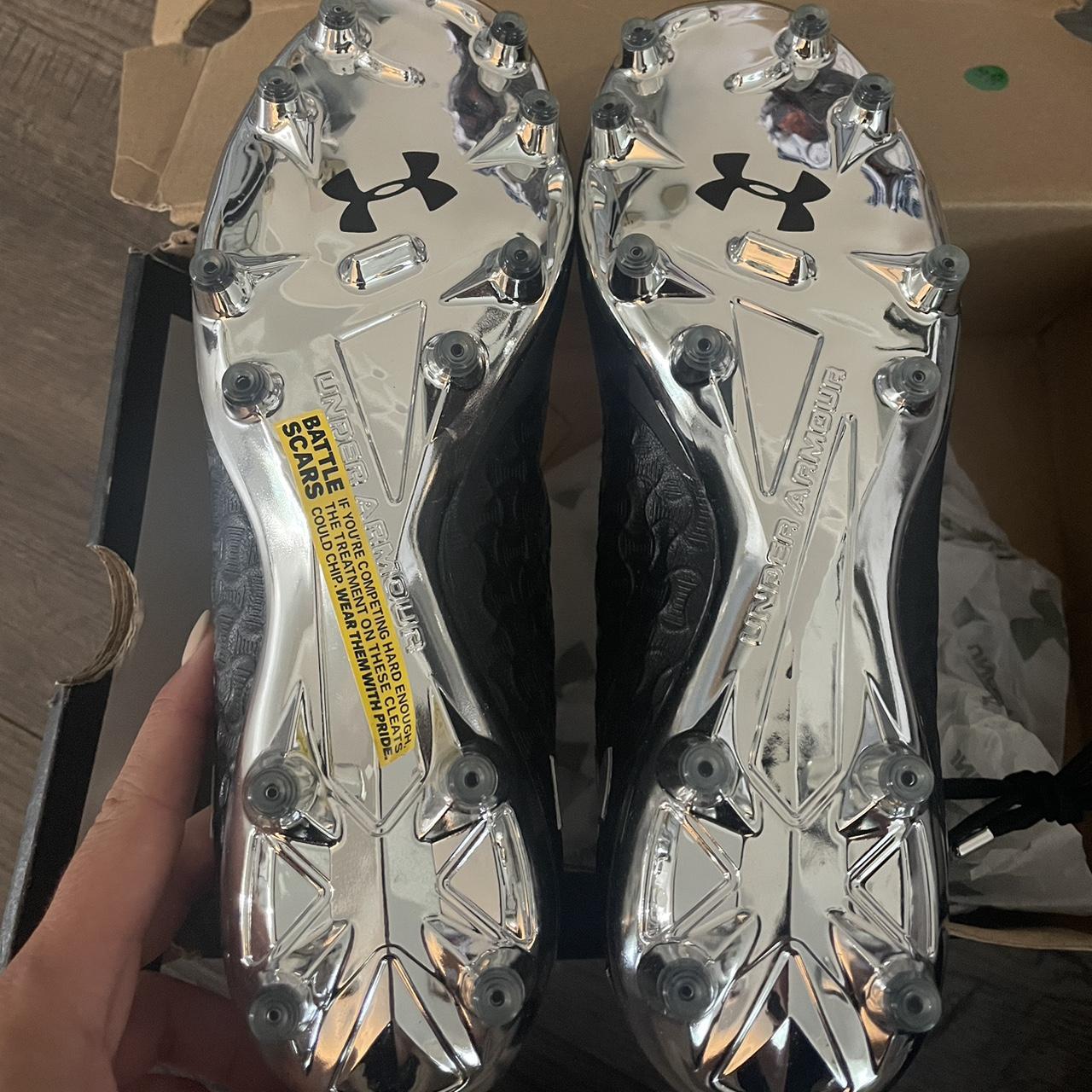 under armor women's cleats