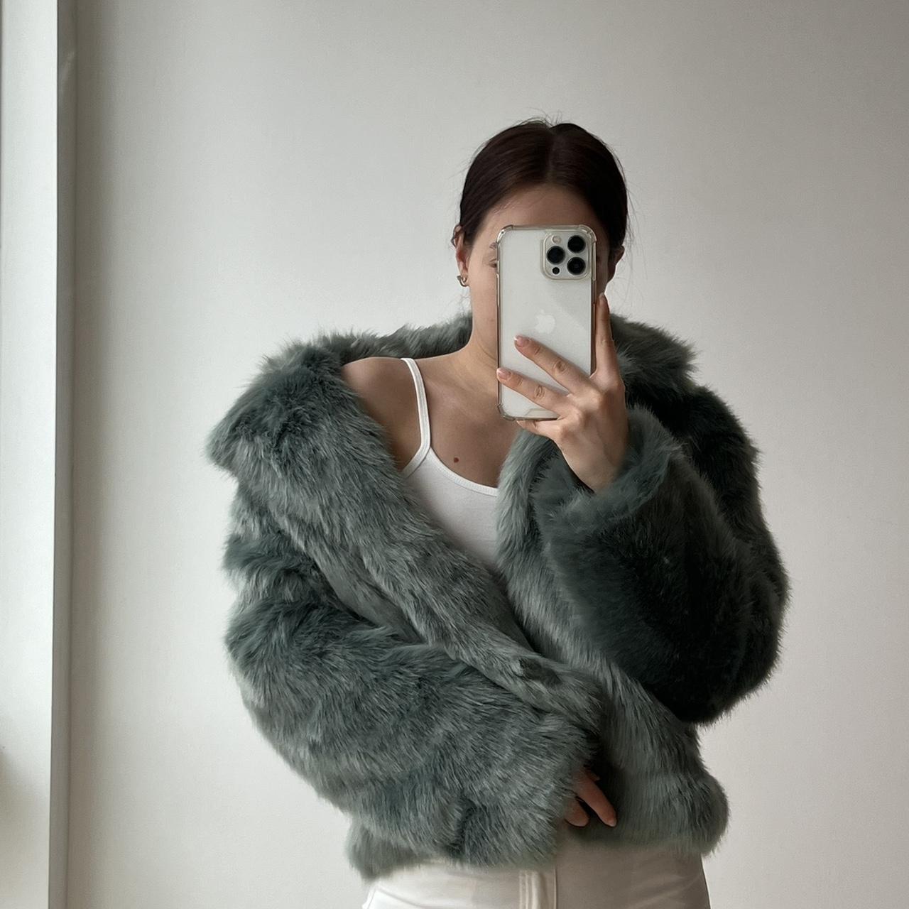 New faux fur coat. Size s-m. Never worn #zara | Depop