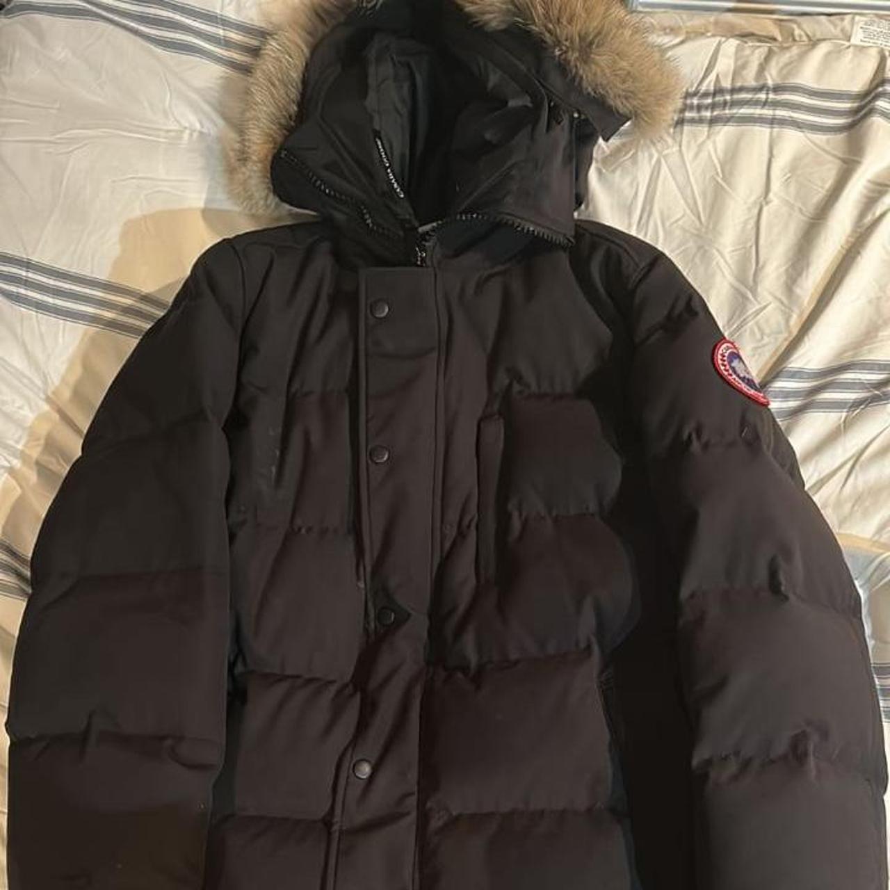 Canada goose jacket Original - Depop