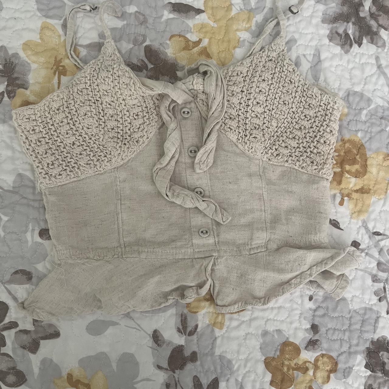 Light Beige beach tank top with no flaws. Fits an xs... - Depop