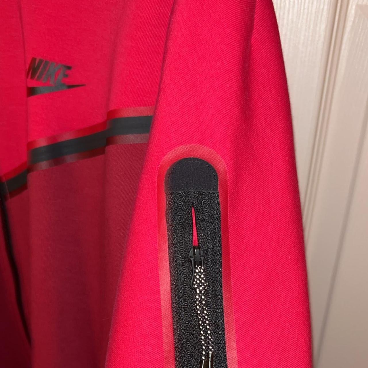 mens red nike tech fleece