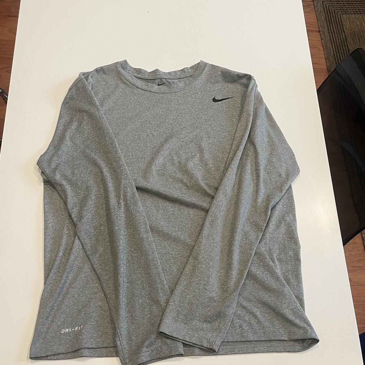 light grey nike shirt