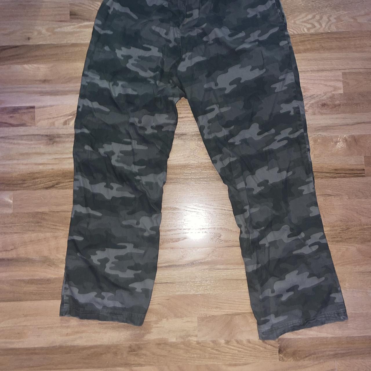 Cool Eddie Bauer camo pants Fits like size M y2k... Depop