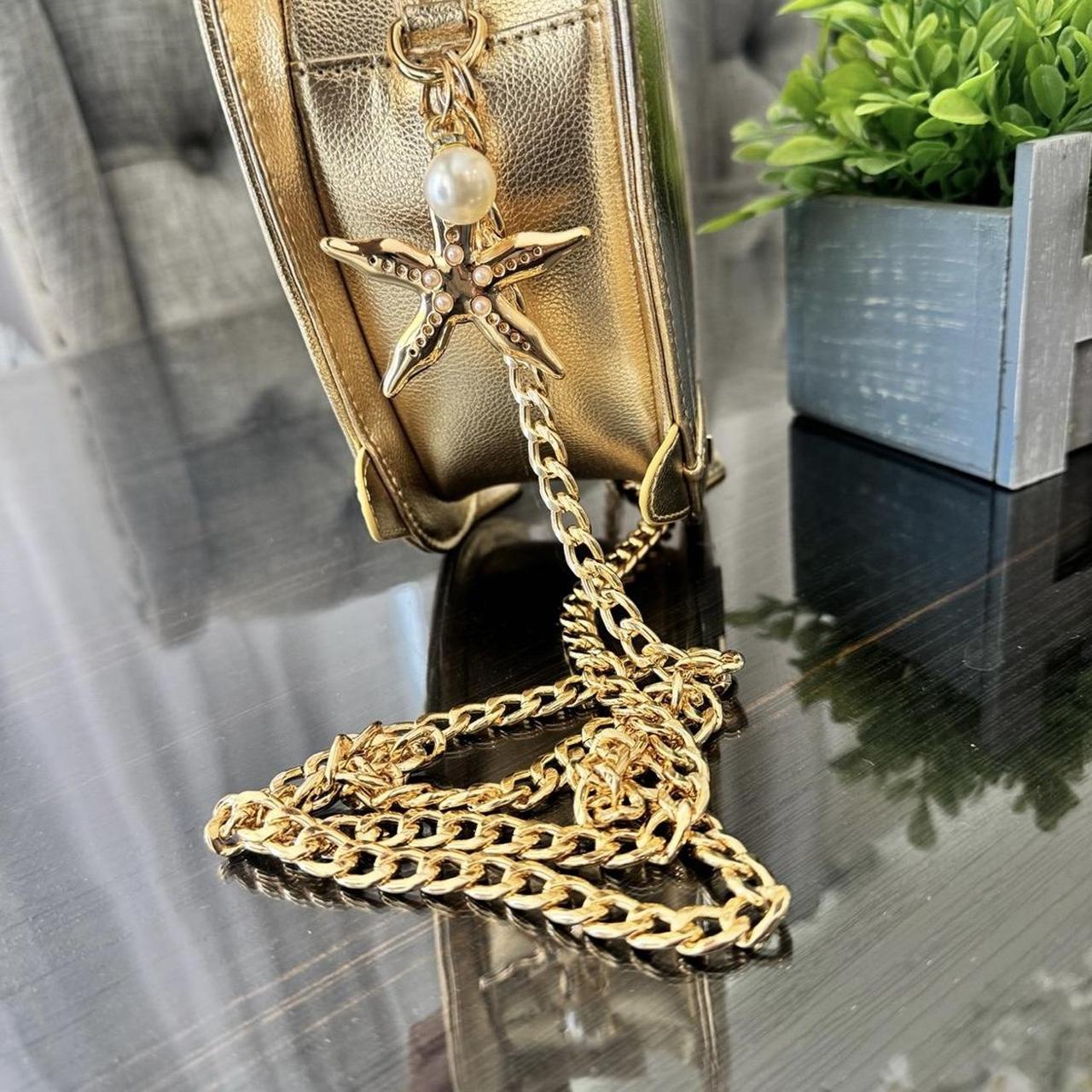 Disney Women's Bag Gold – Disney Mermaid shell bag in gold and …