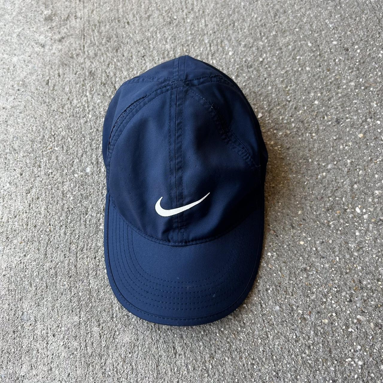 mens navy nike cap