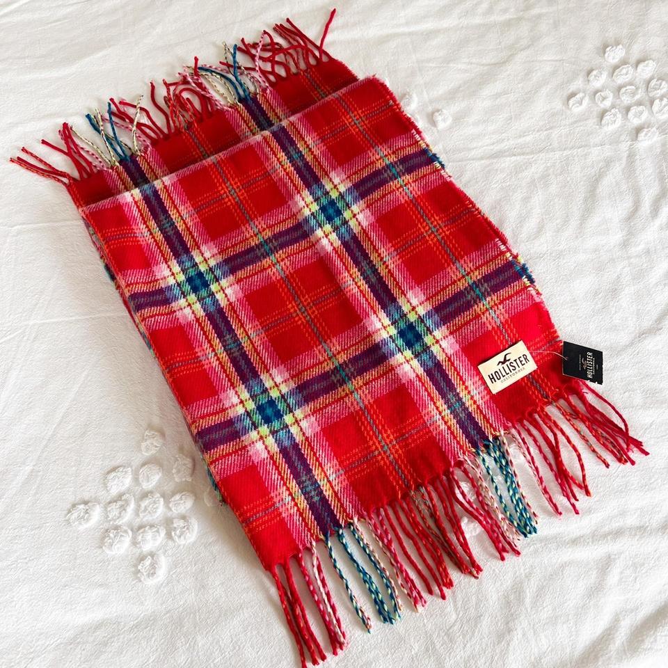 Hollister scarf on sale