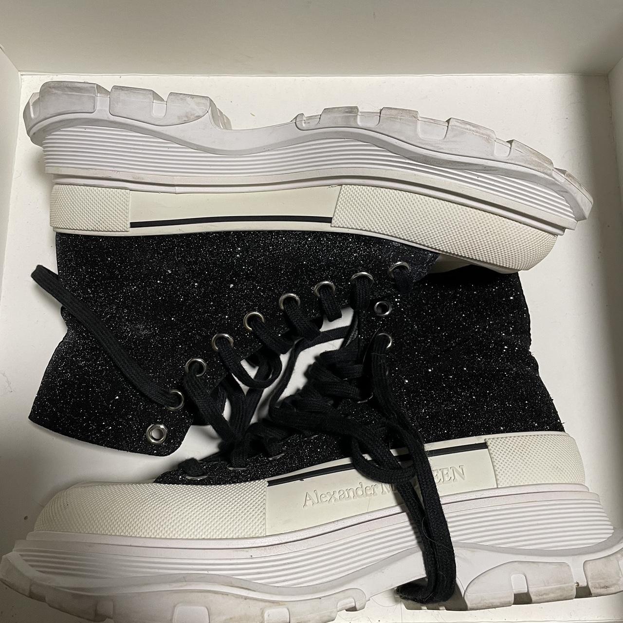 Alexander mcqueen womens 2024 trainers black glitter