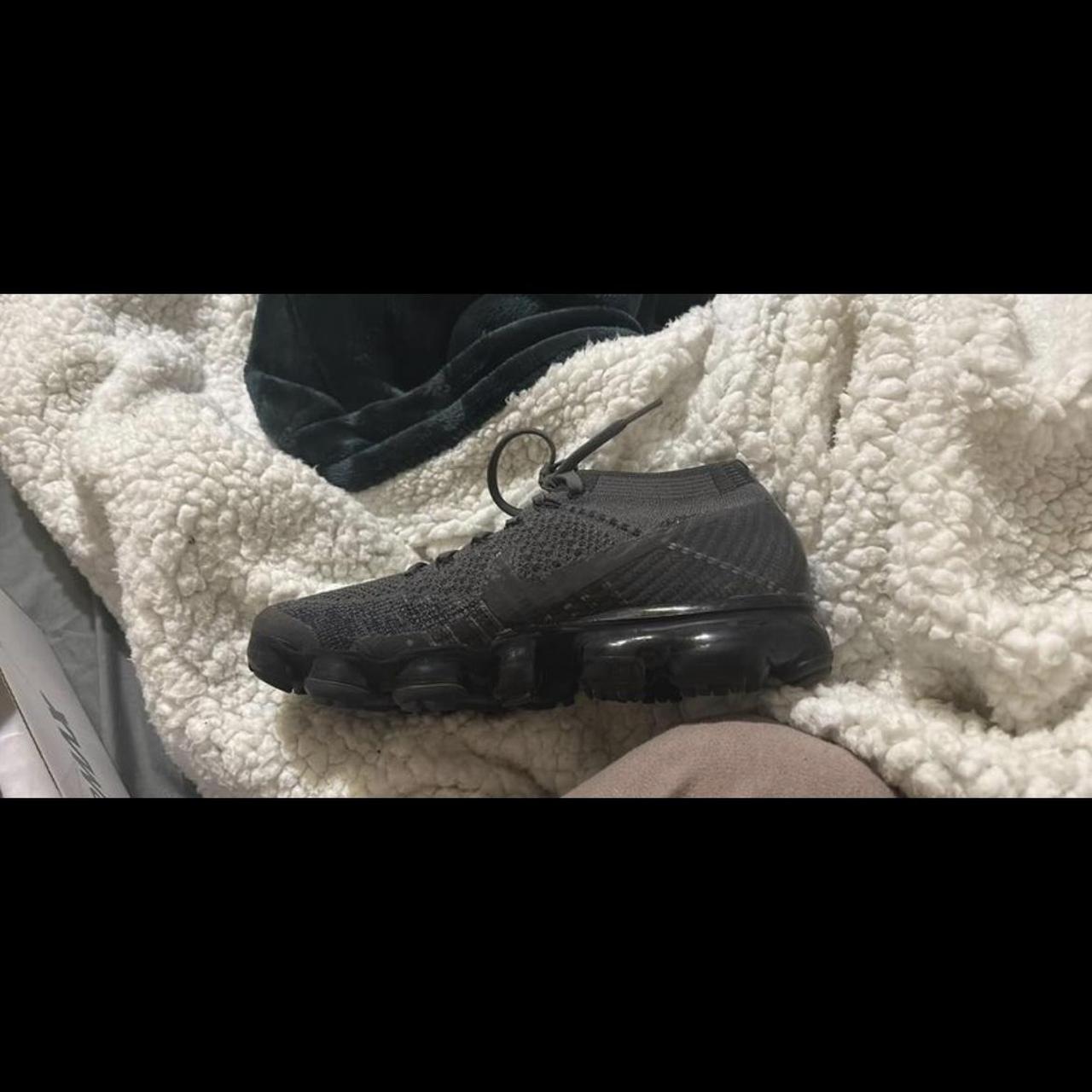 Vapormax no shop laces black womens