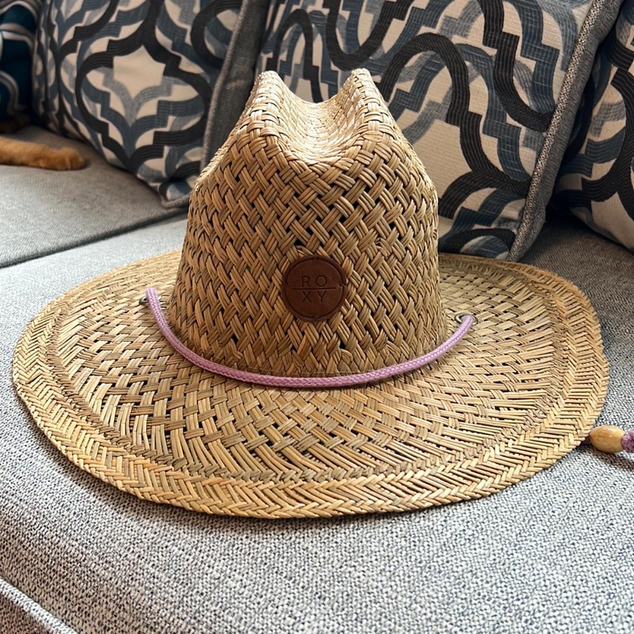 Roxy sun straw hat. Never worn, tags still on. Depop