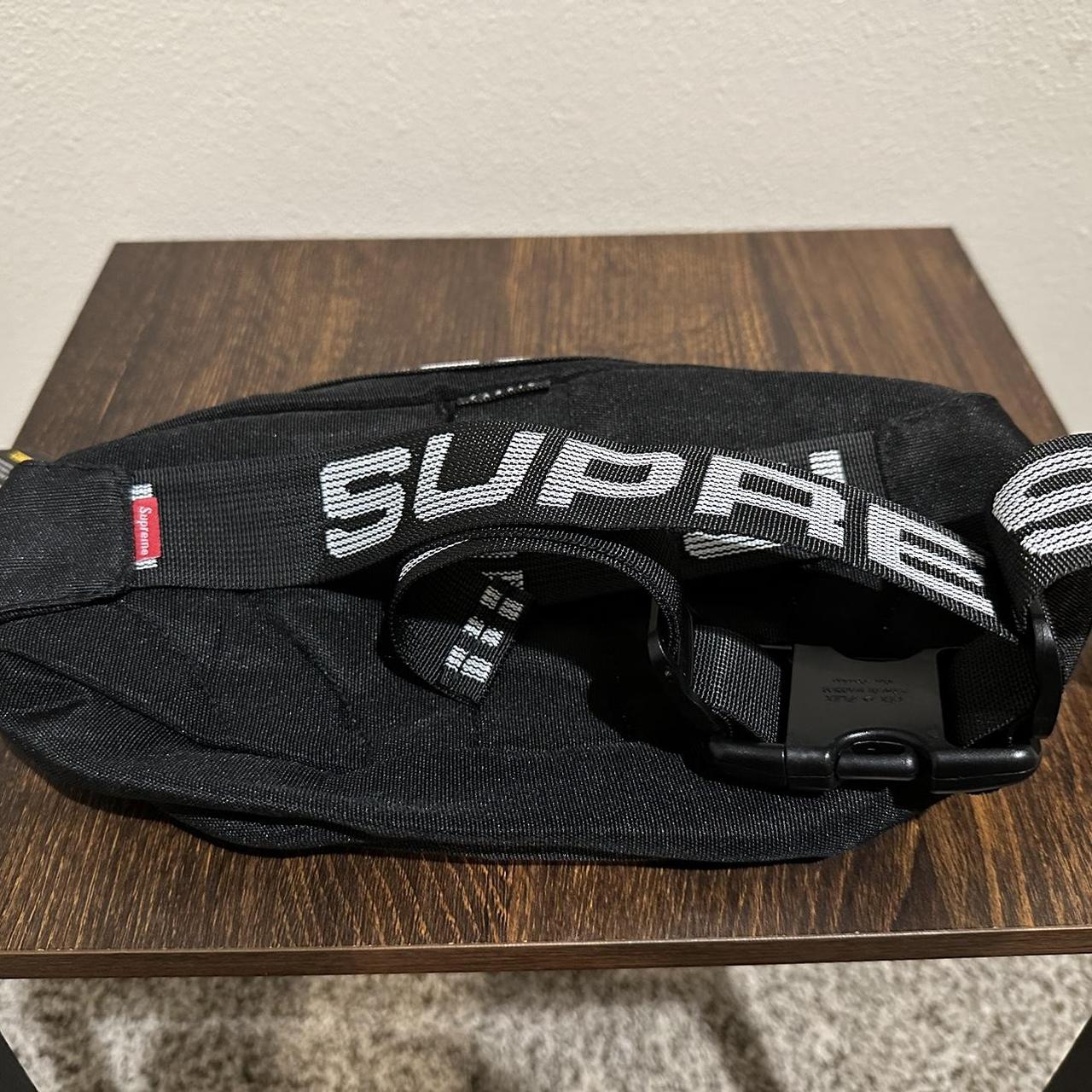 Fake supreme shop waist bag