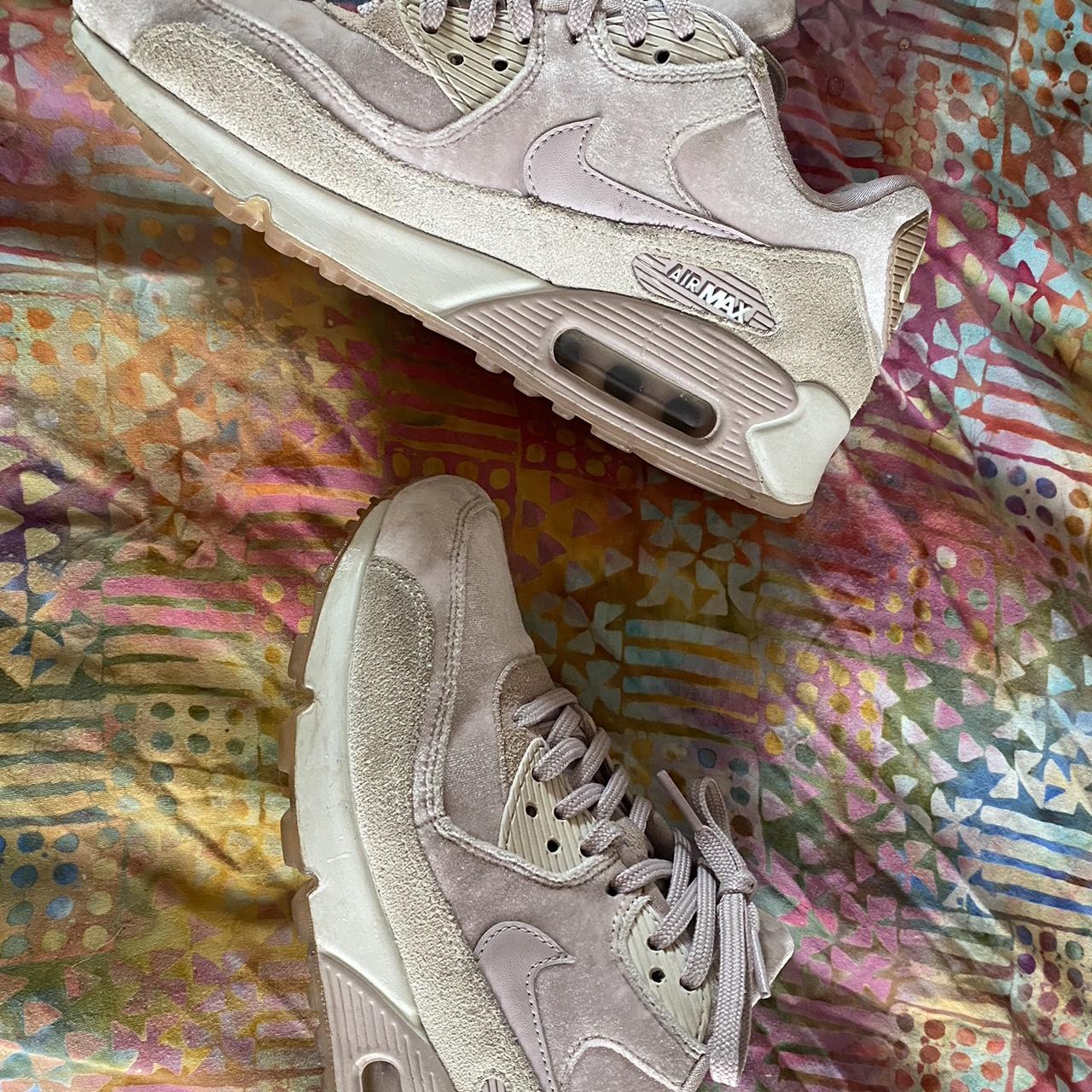 Nike Air Max Lx 90 Baby Pink Velour Worn in