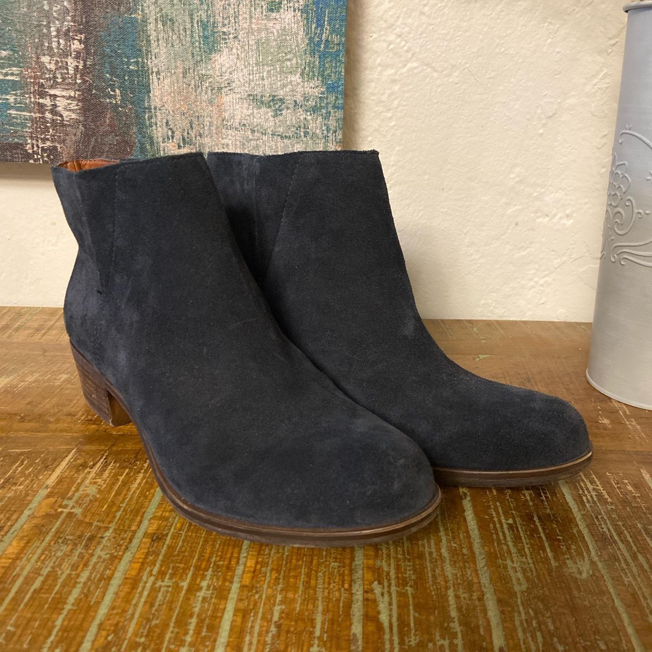 Lucky brand hot sale navy booties