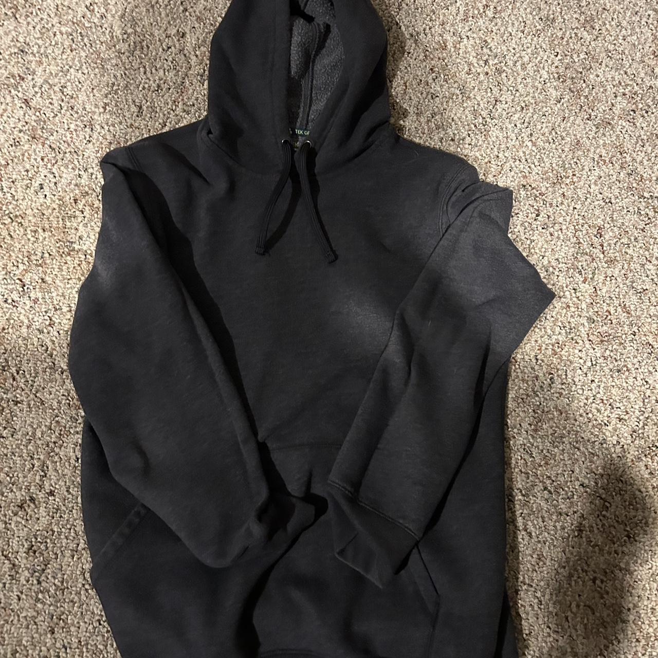 Tek gear pullover Longsleeve hoodie w/front pocket - Depop