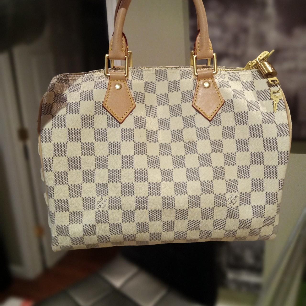 Louis Vuitton LIMITED EDITION hand bag. In white - Depop