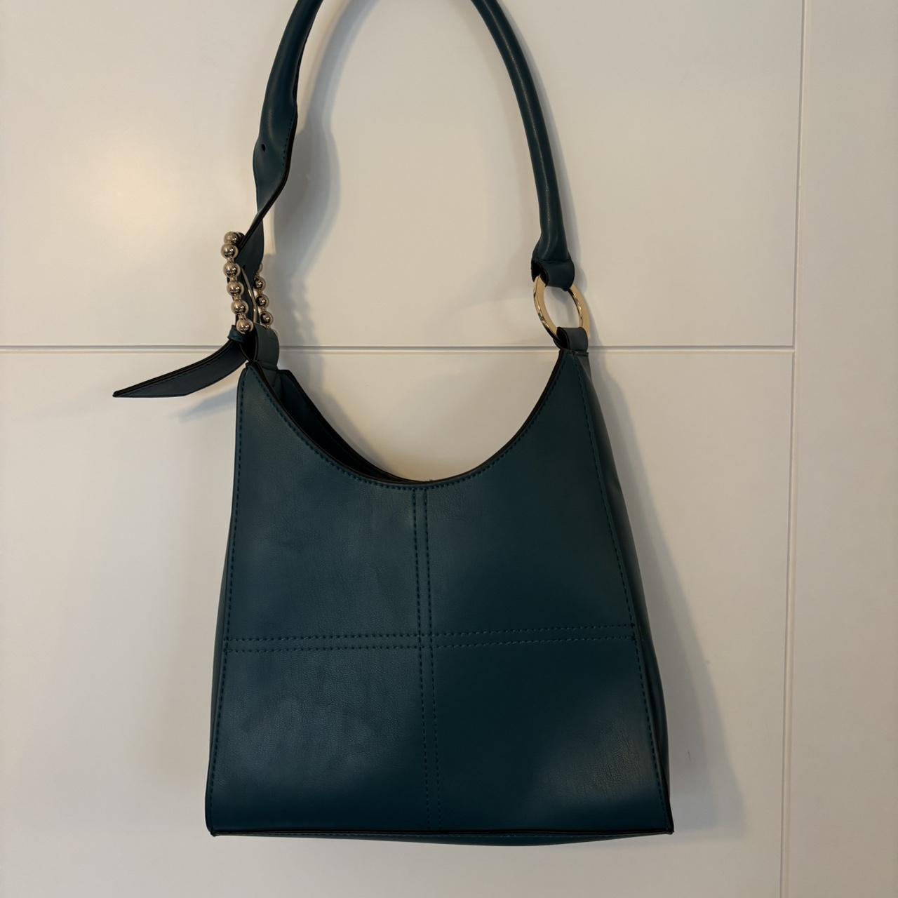 item listed by jenqosja