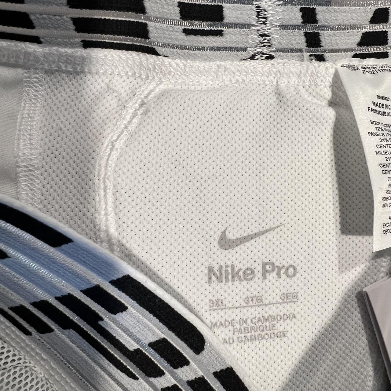 Nike Pro Hyperstrong Padded Compression Football Shorts AQ0751-021