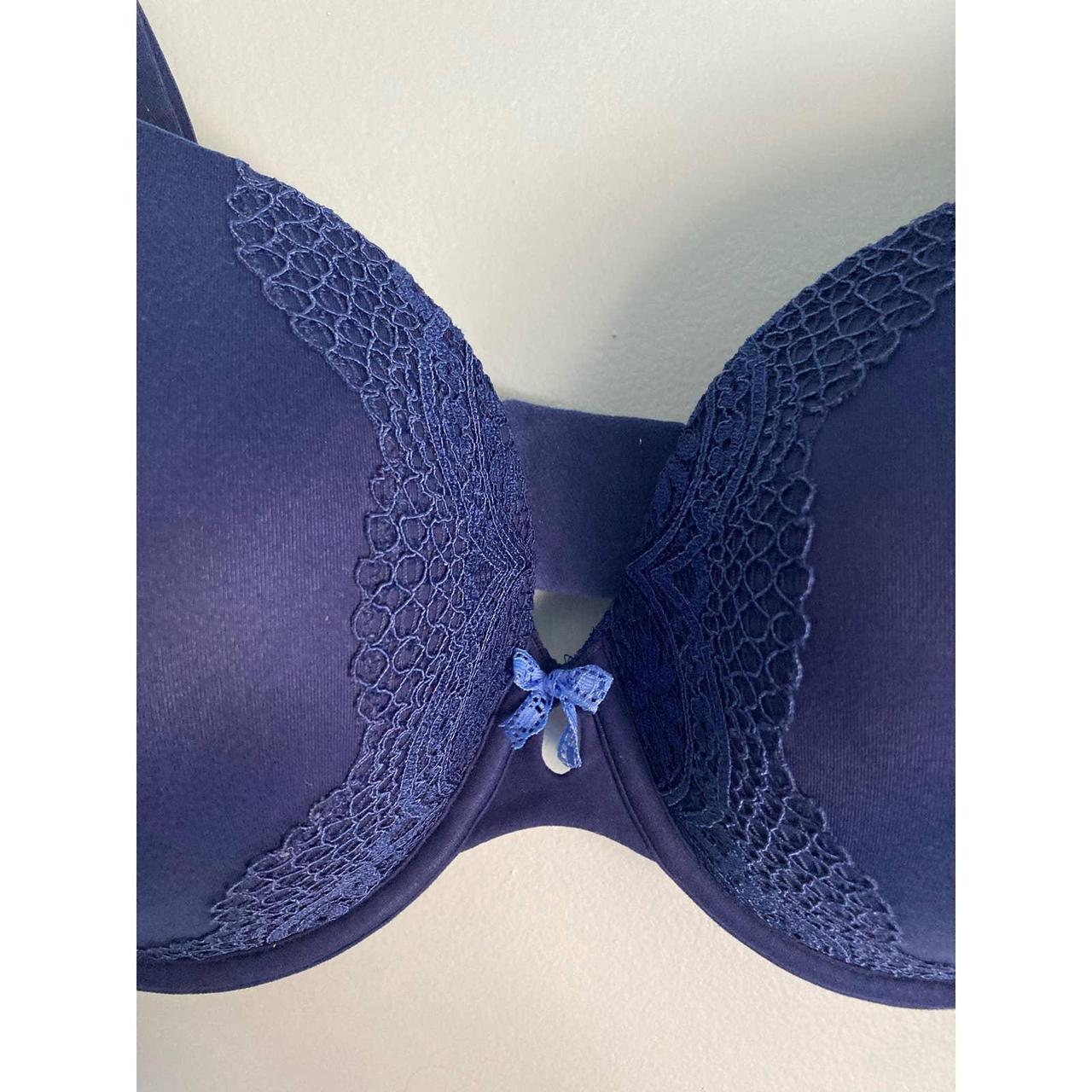 Navy blue Victoria's Secret bra in size 36DDD. Very - Depop