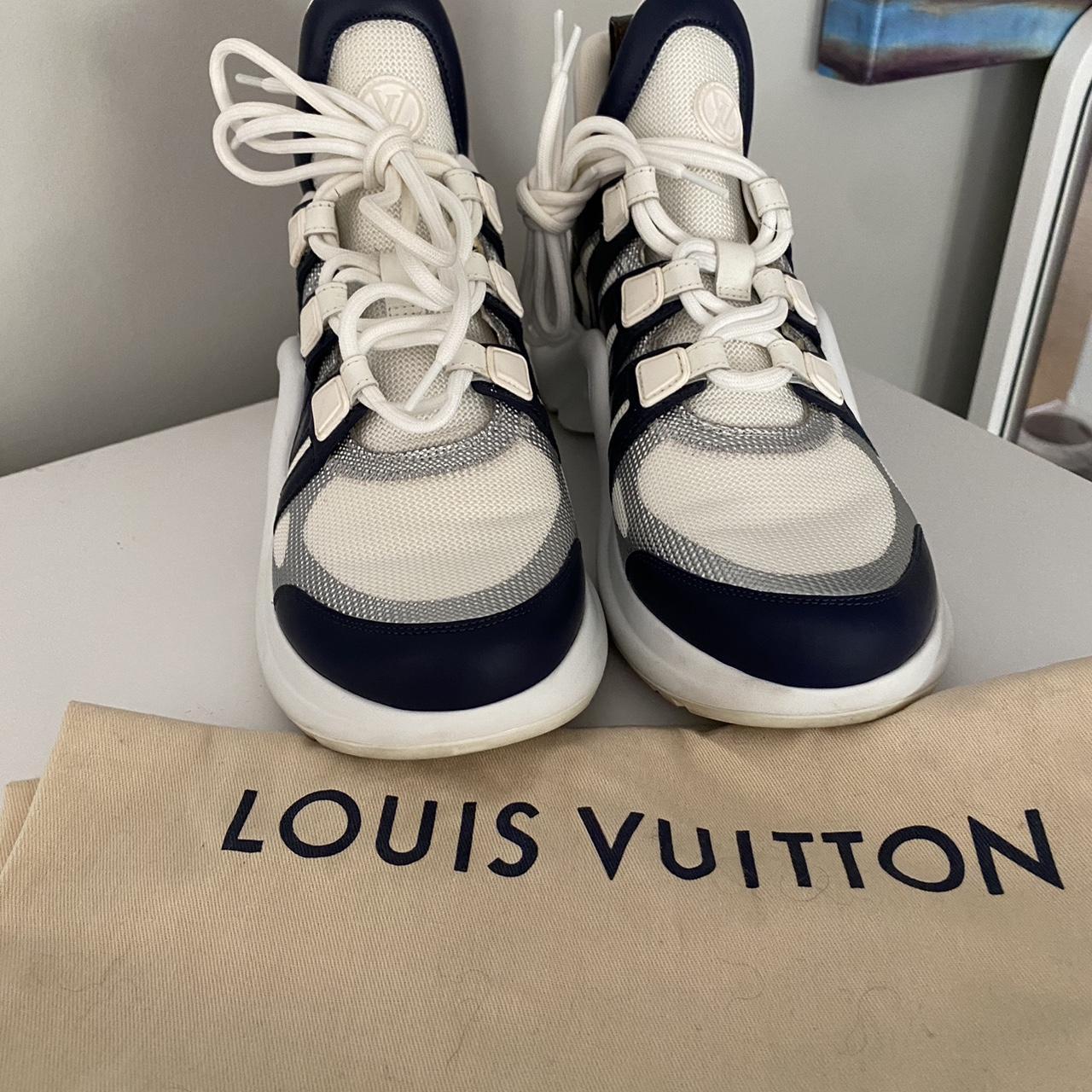 Louis Vuitton Trainer Lv Made Red Hearts SIZE - Depop