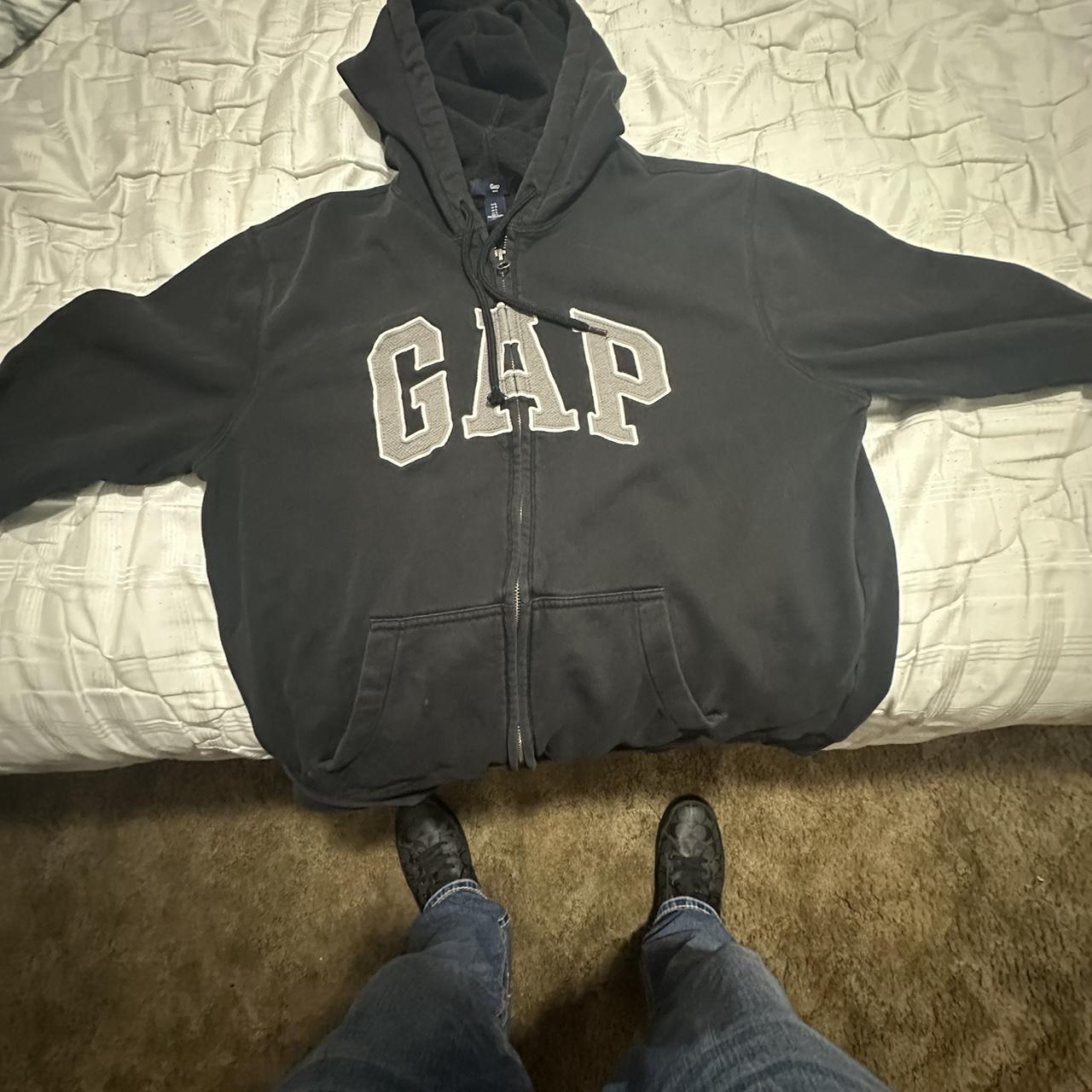 Gap zip up Large - Depop