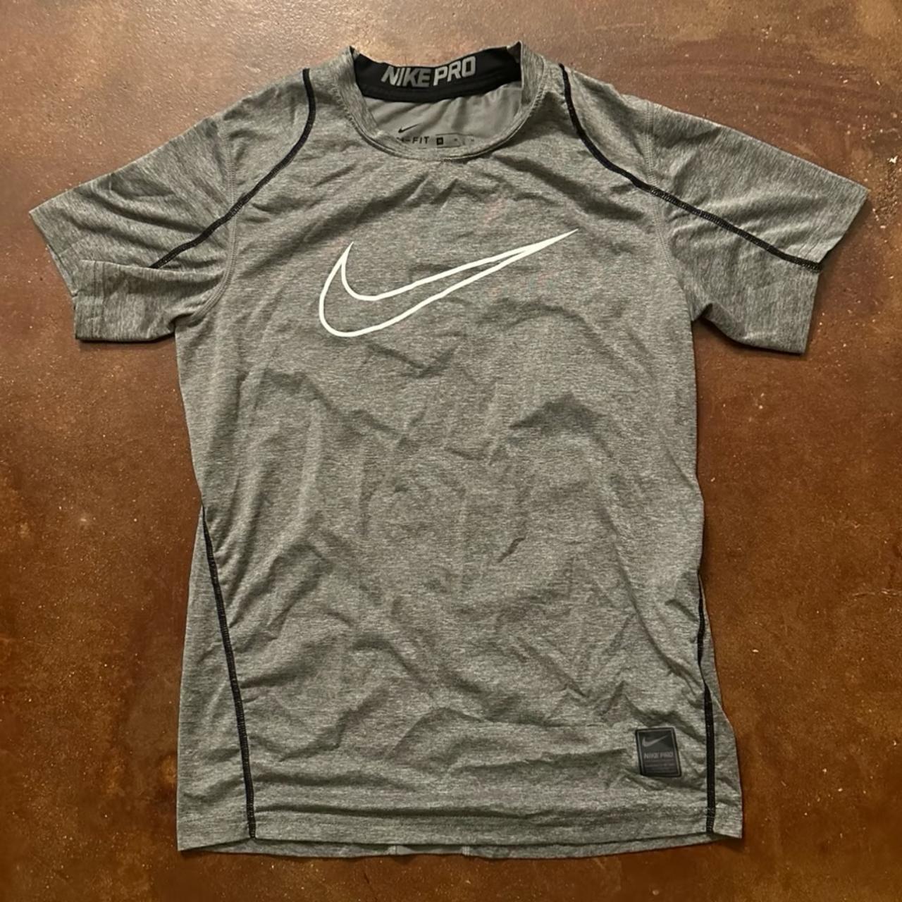 Nike PRO Drifit fitted top/tee sports undershirt... Depop