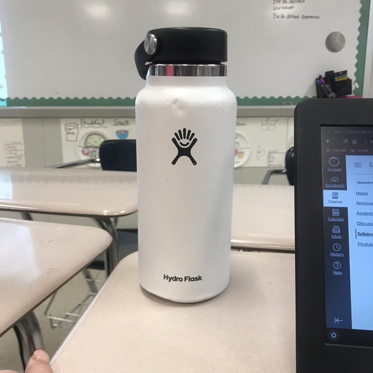 Original Hydroflask Blue Small Dent on one side, - Depop