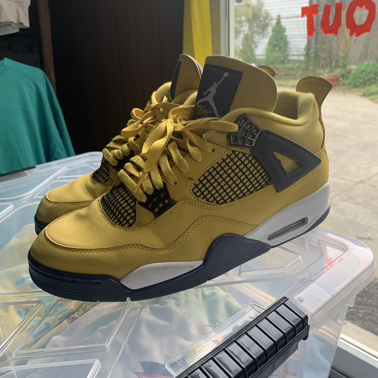 footlocker lightning 4s