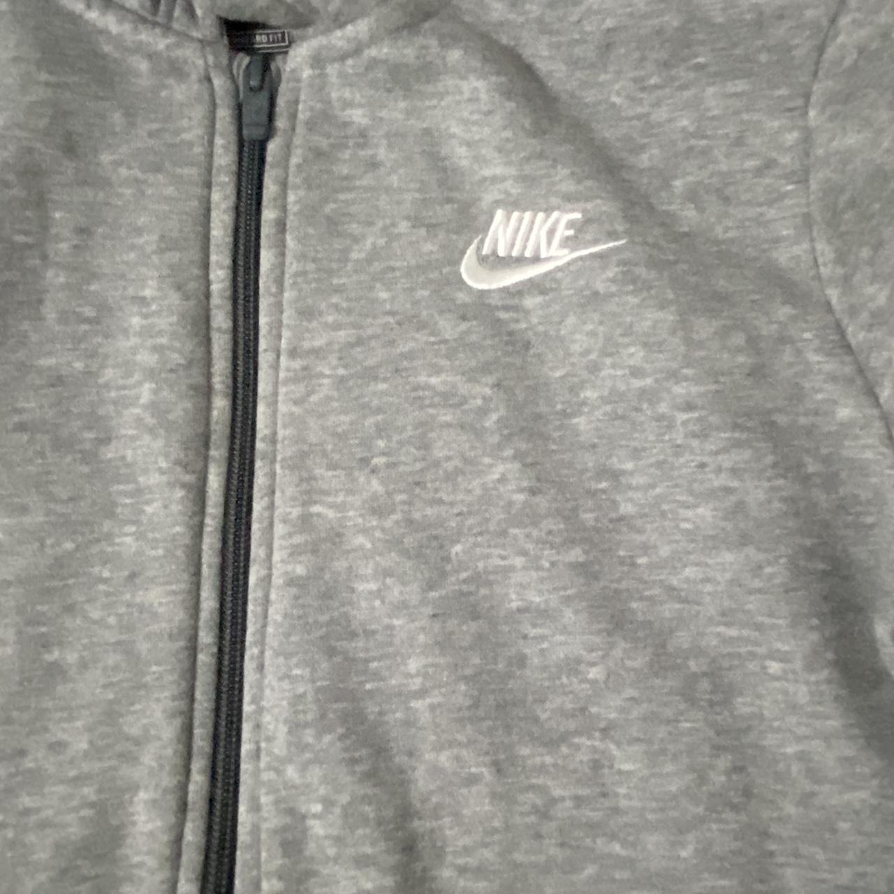 Grey Nike tracksuit kids XL - Depop