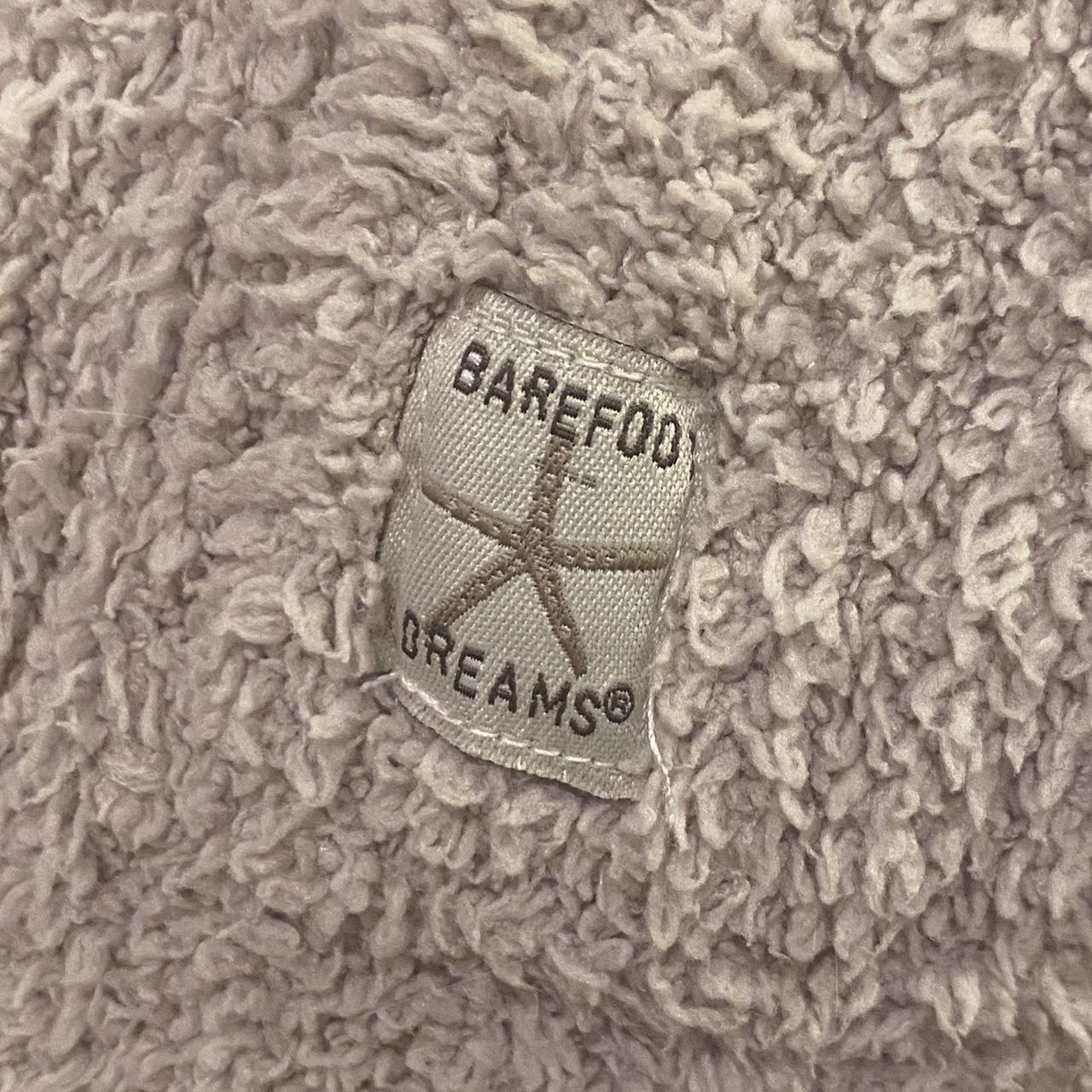 Barefoot dreams poncho one size, super cozy MSRP $ 150 - Depop