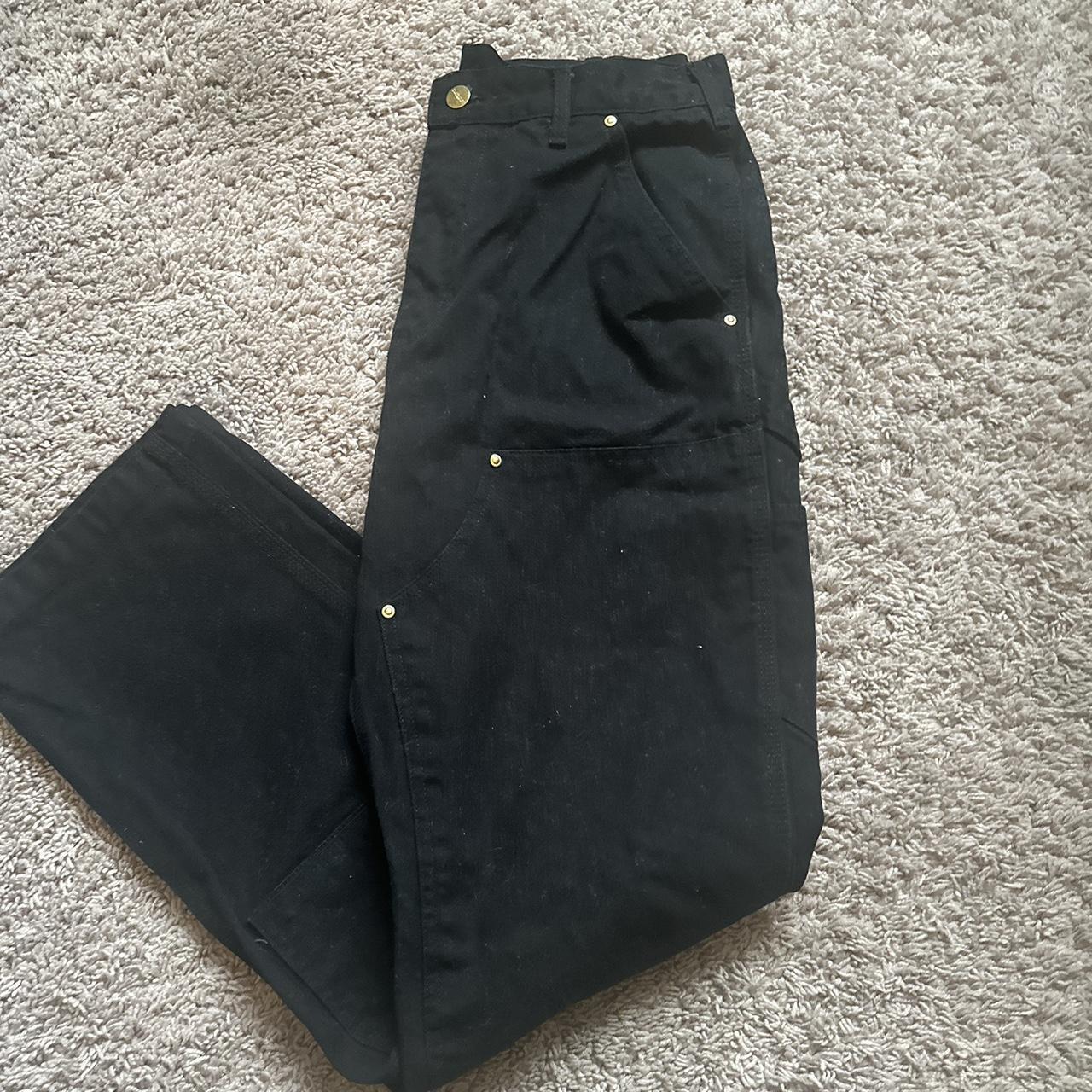 Carhartt size 28x32 - Depop