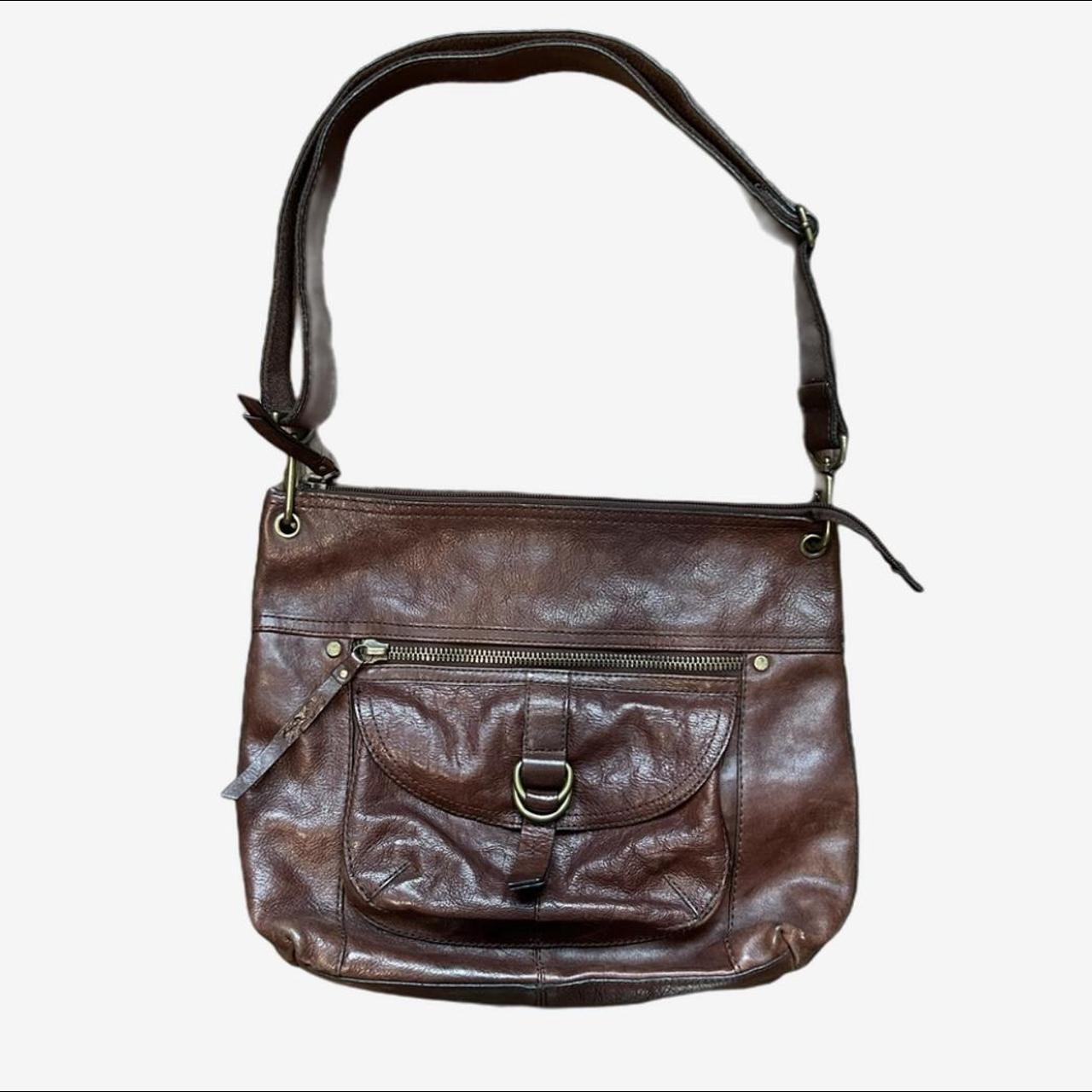 warm brown leather fossil shoulder bag SALE ENDS... - Depop