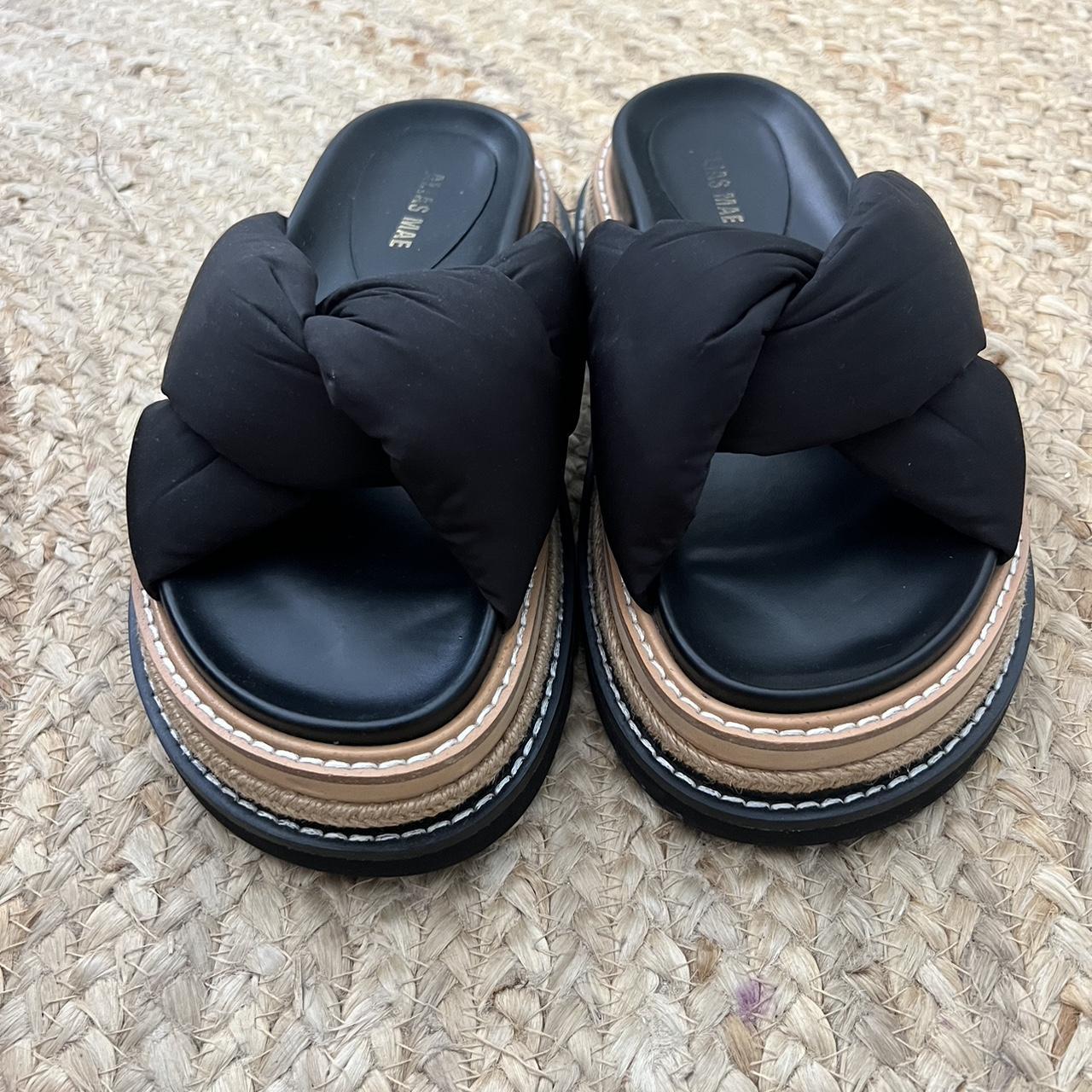 alias mae niki sandals